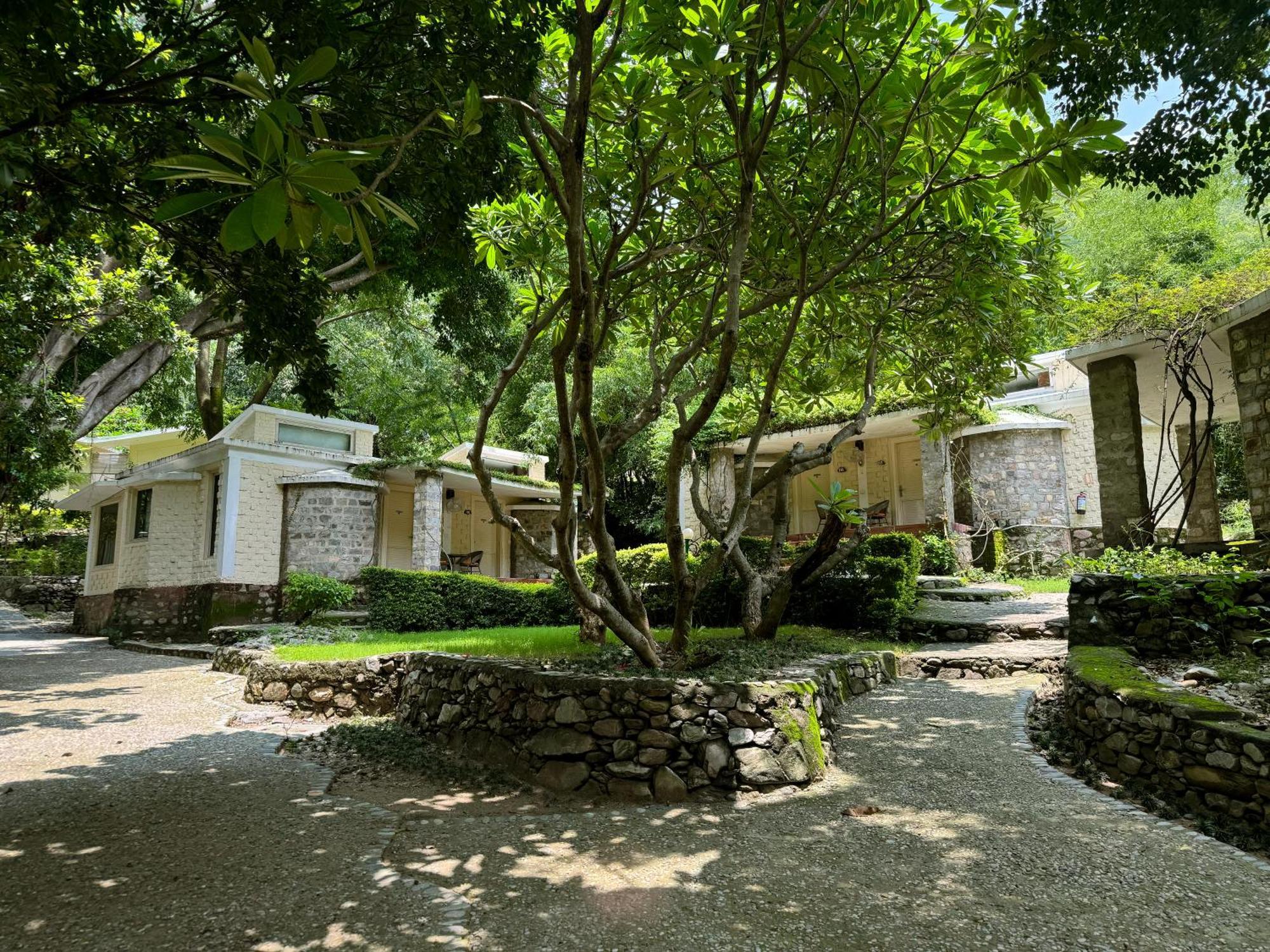 The Solluna Resort Garjia Екстериор снимка