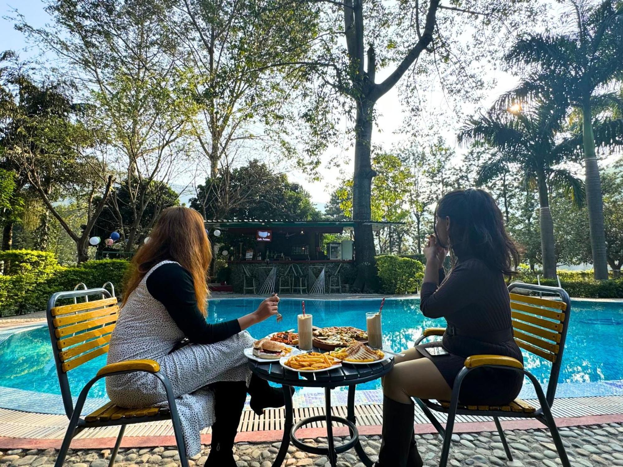 The Solluna Resort Garjia Екстериор снимка